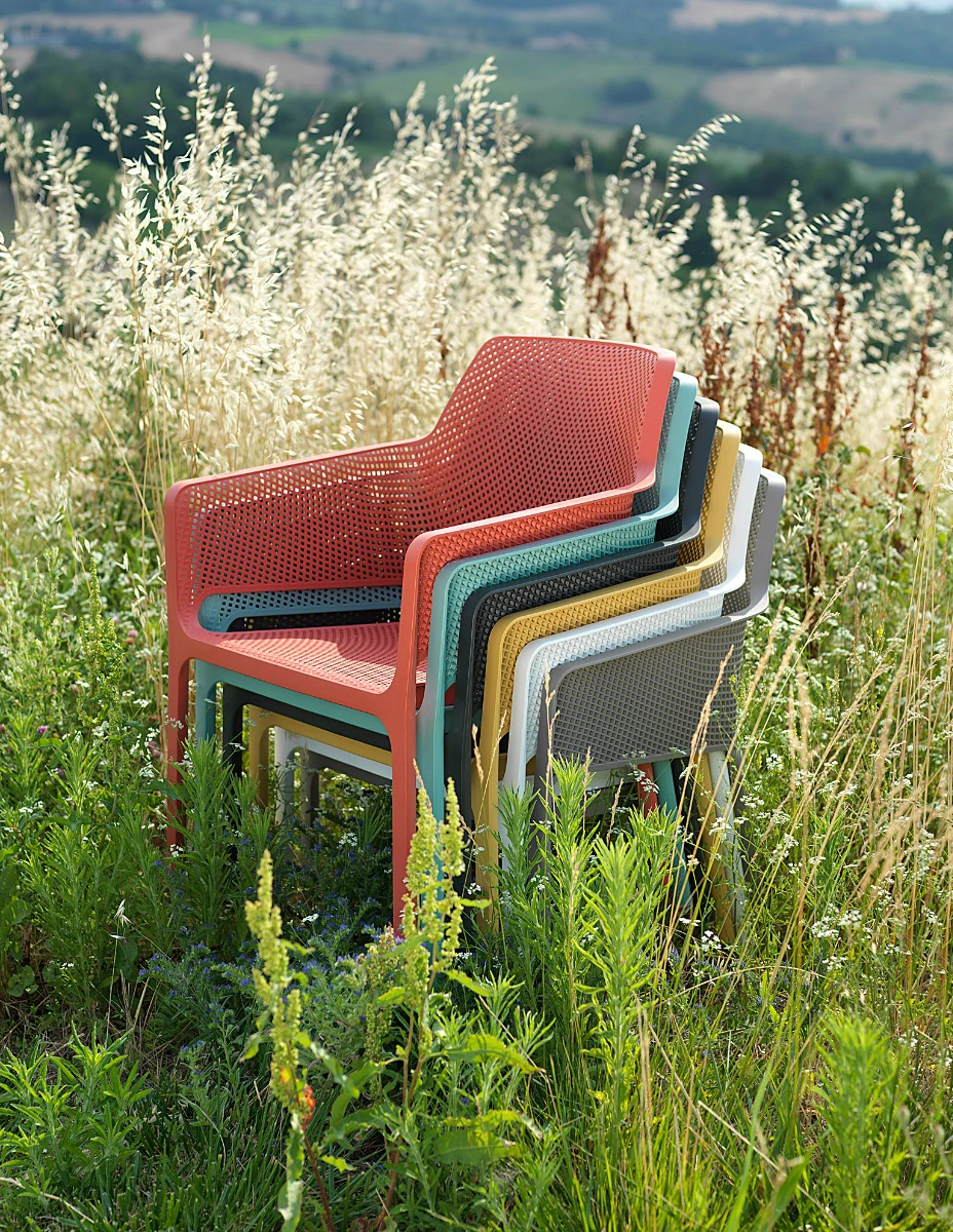 Nardi_chairs_NETrelax_ambient_images11_LR_4_