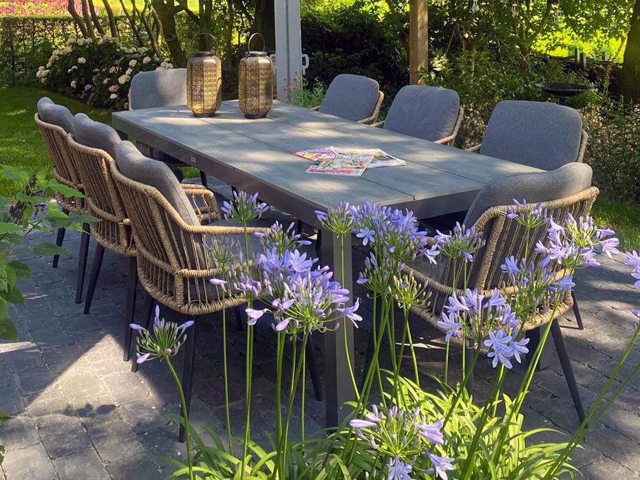 Loungesets vs. dining sets: welke past bij jouw levensstijl?