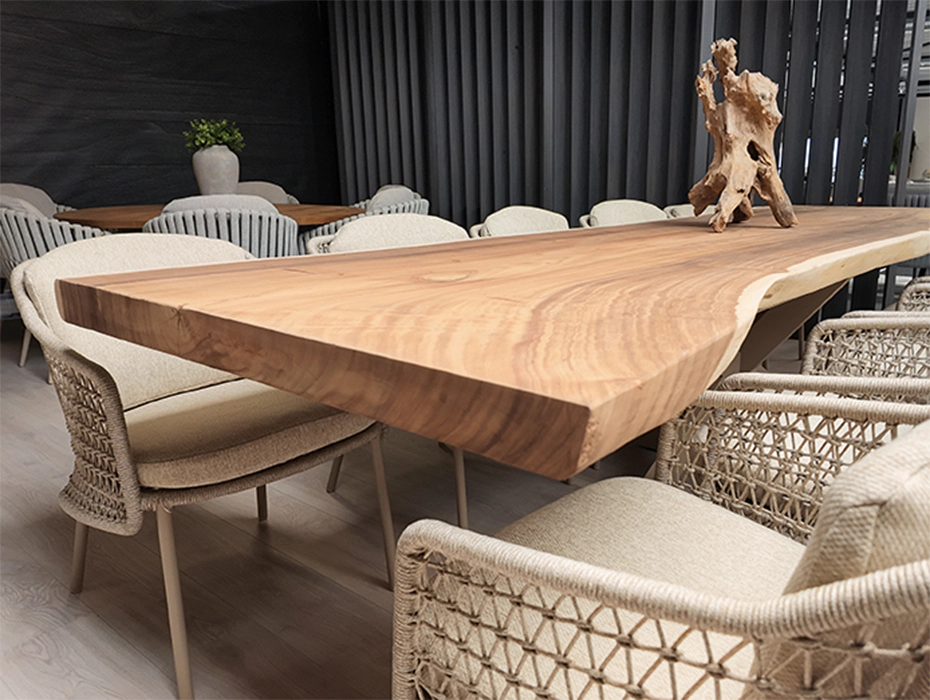 Verschil tussen Deens ovale, organische en barrel tafels
