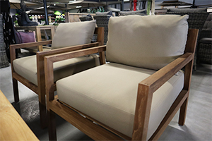 Houten tuinstoelen kopen doet u bij Gerrits Tuinmeubelen eenvoudig online.