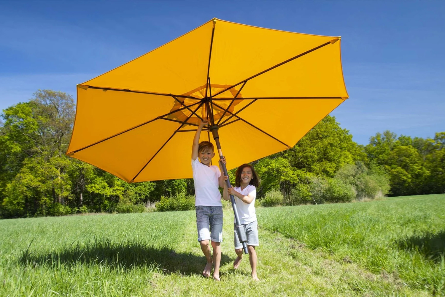 Stijlvolle stokparasols: Een blijvende charme in Je tuin