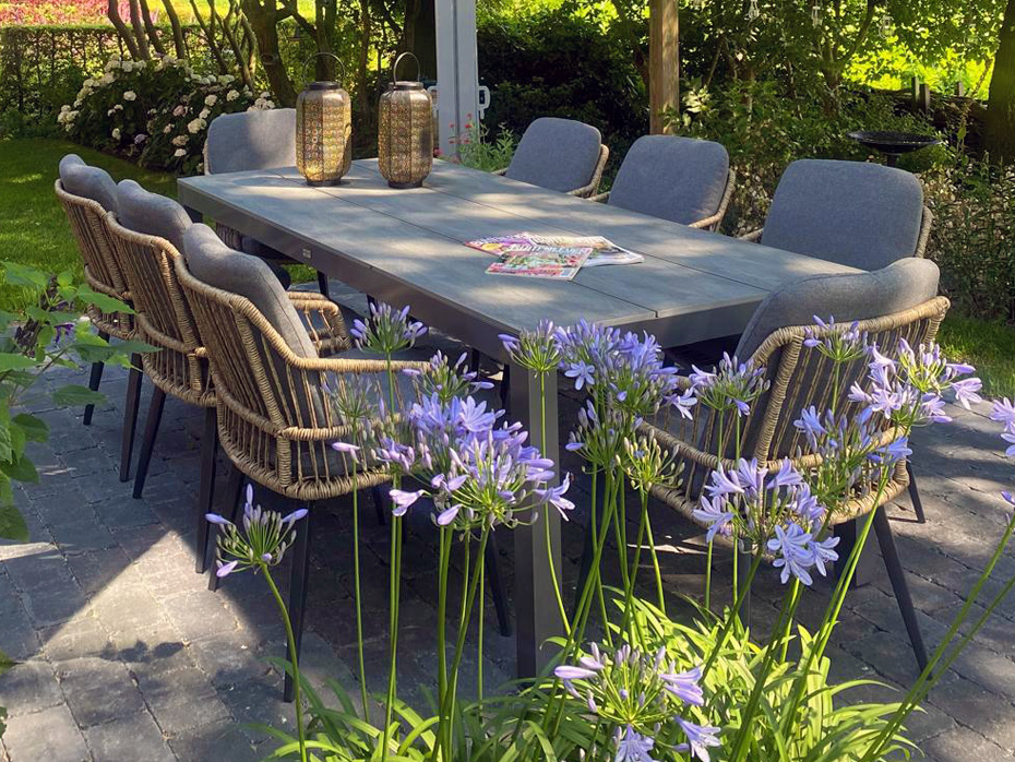 Loungesets vs. dining sets: welke past bij jouw levensstijl?